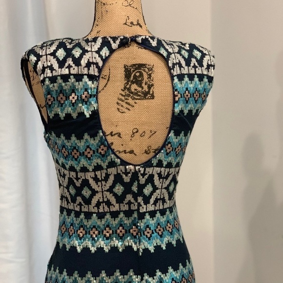 As U Wish bodycon sequined dress size M - Picture 6 of 11